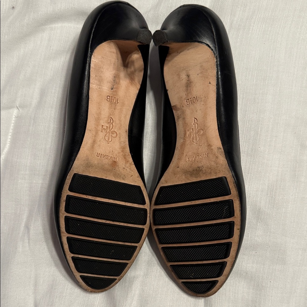 Cole Haan Women's Elegant Black Heels - Picture 4 of 4